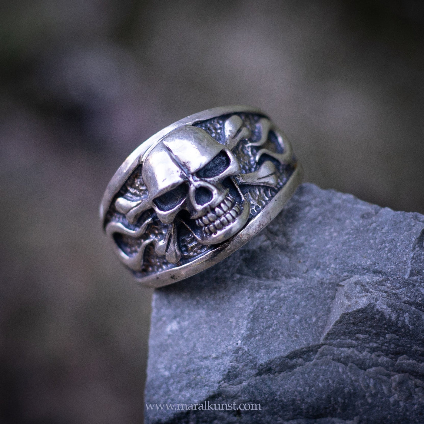 Skull Statement Ring in Silver - Maral Kunst Jewelry