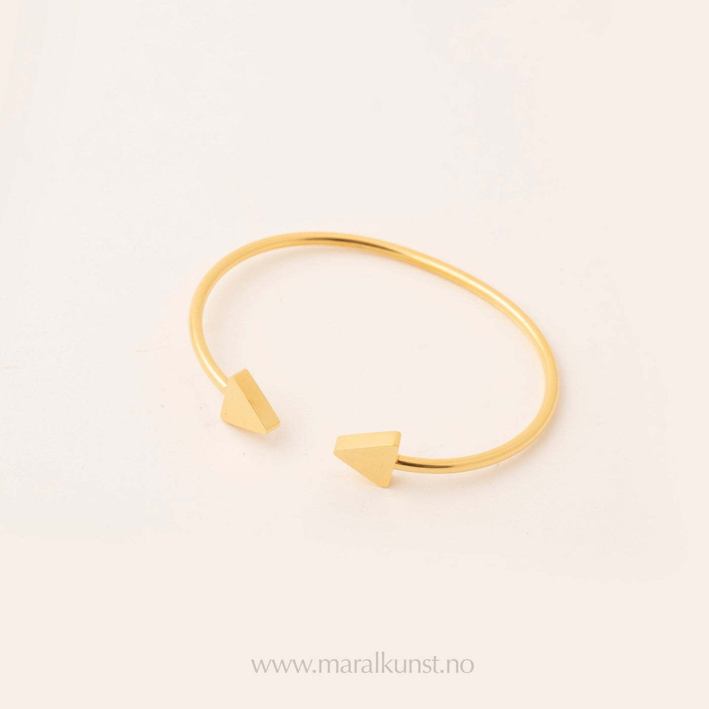 Sofia Gold Cuff Bracelet - Maral Kunst Jewelry