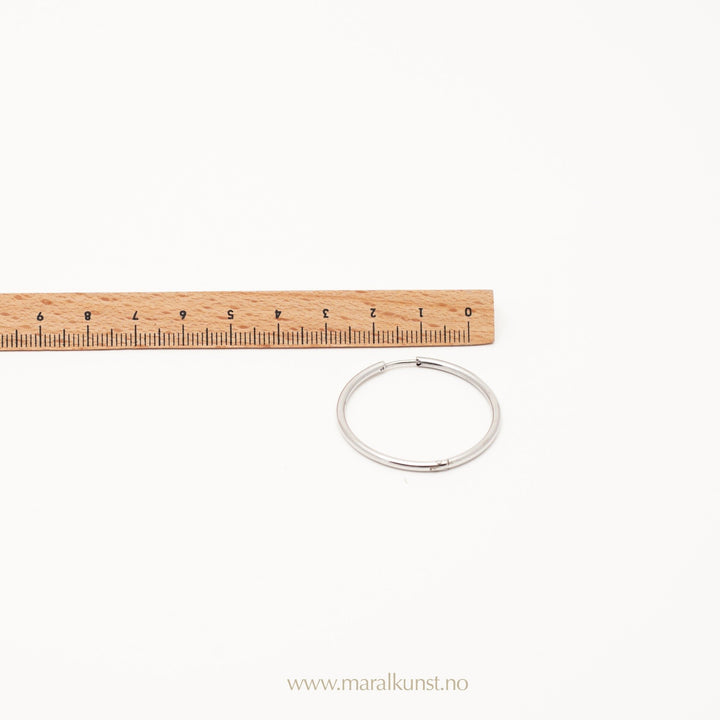 Dainty Hoop Earrings - Maral Kunst Jewelry