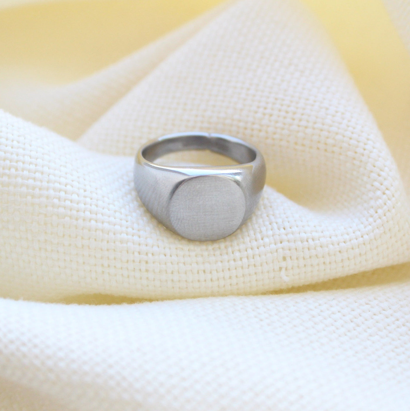 Matte Finish Wedding Ring - Maral Kunst Jewelry