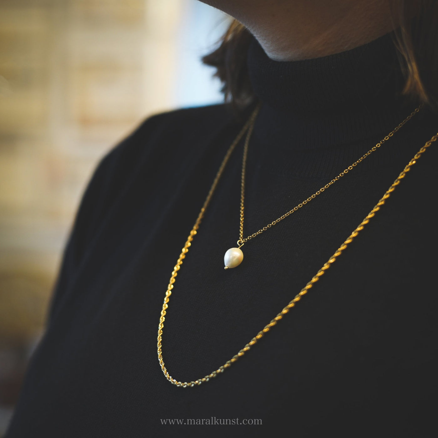 Tear Drop Pearl Necklace in Gold - Maral Kunst Jewelry