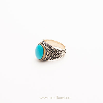 Turquoise Gemstone Ring in Gold - Maral Kunst Jewelry