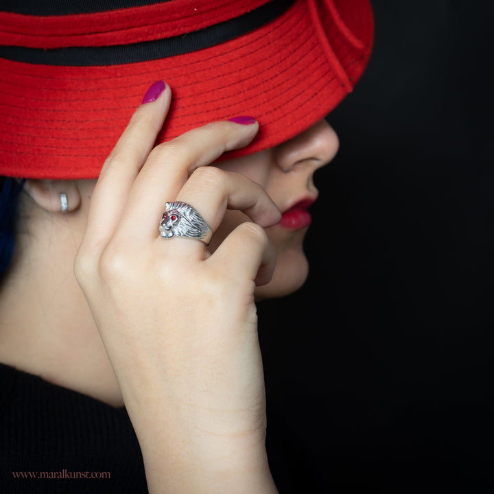 Lion Head Vintage Ring - Maral Kunst Jewelry